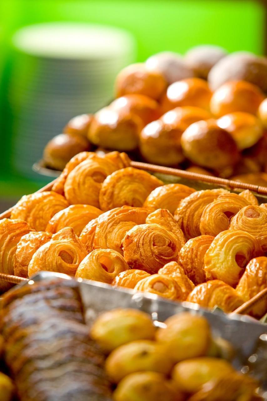 Taipei Garden Hotel - Ximending Exterior foto Croissants